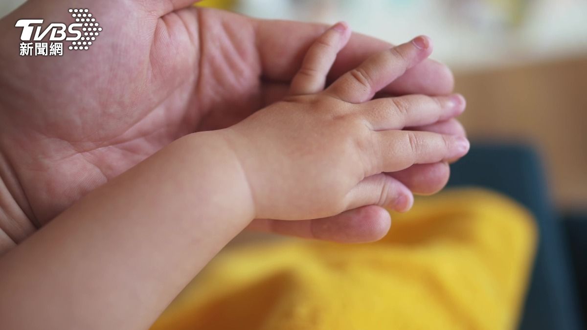 AB型尪生下O型女兒，才知道不是親生的。（示意圖，非當事人／shutterstock達志影像）