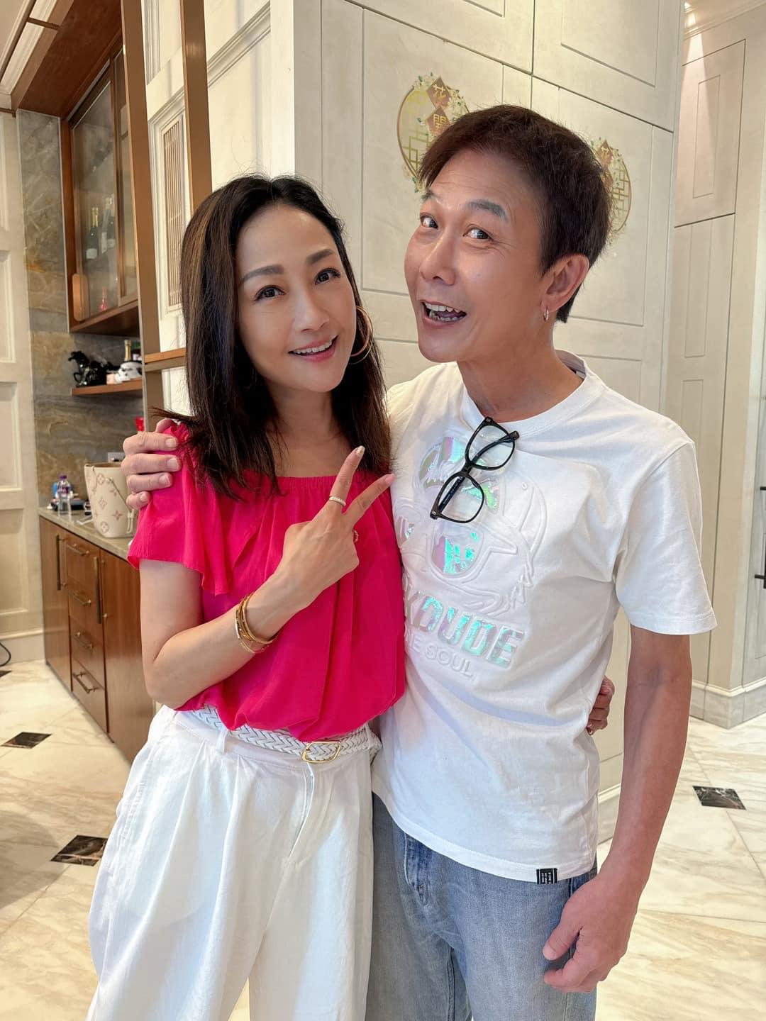 錢小豪現身楊玉梅直播暴瘦。(圖/翻攝自楊玉梅臉書)