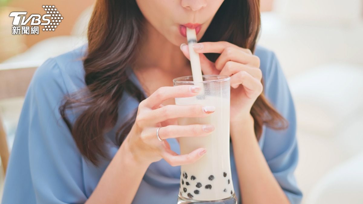 夏天幾乎人手一杯手搖飲。（示意圖／shutterstock達志影像） 