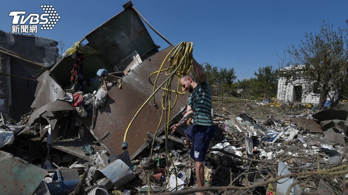 俄羅斯向烏克蘭發動大規模空襲，至少造成5人喪命與多地停電。（圖／達志影像路透社）