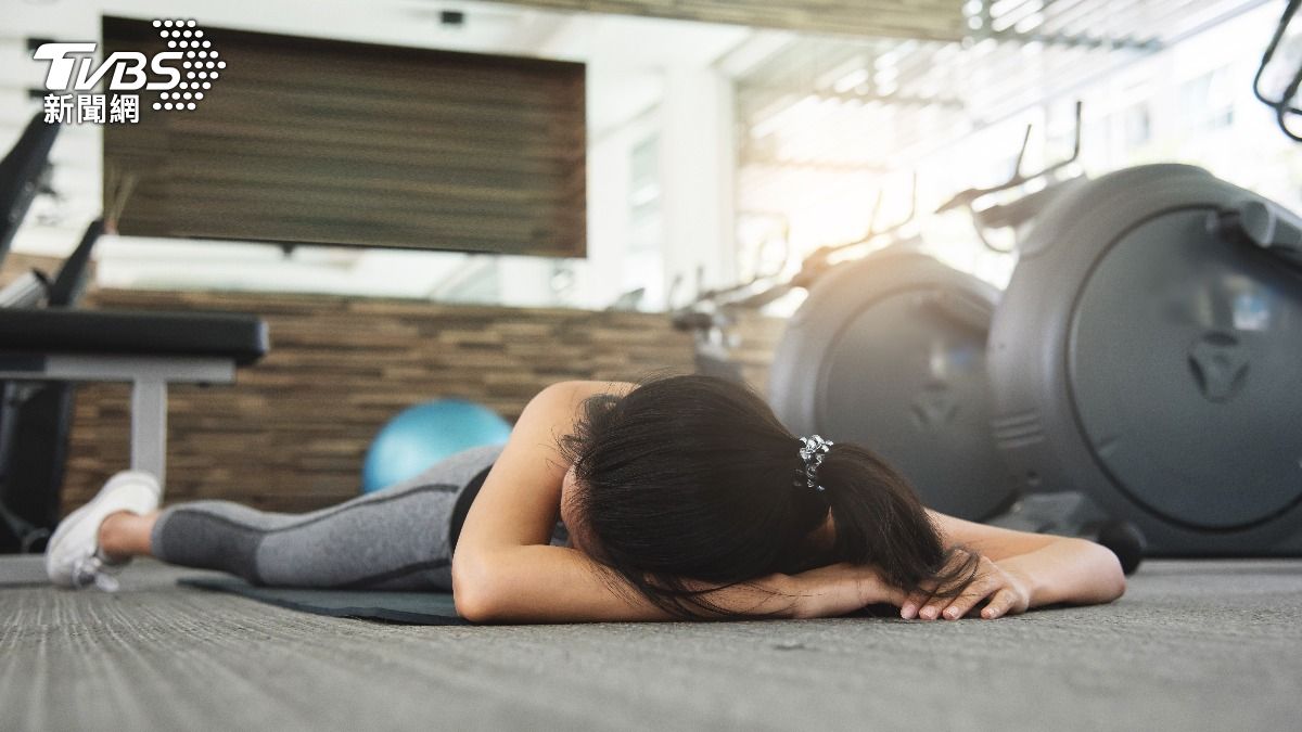 墨西哥一名22歲女師深蹲猝死。（示意圖／Shutterstock達志影像）