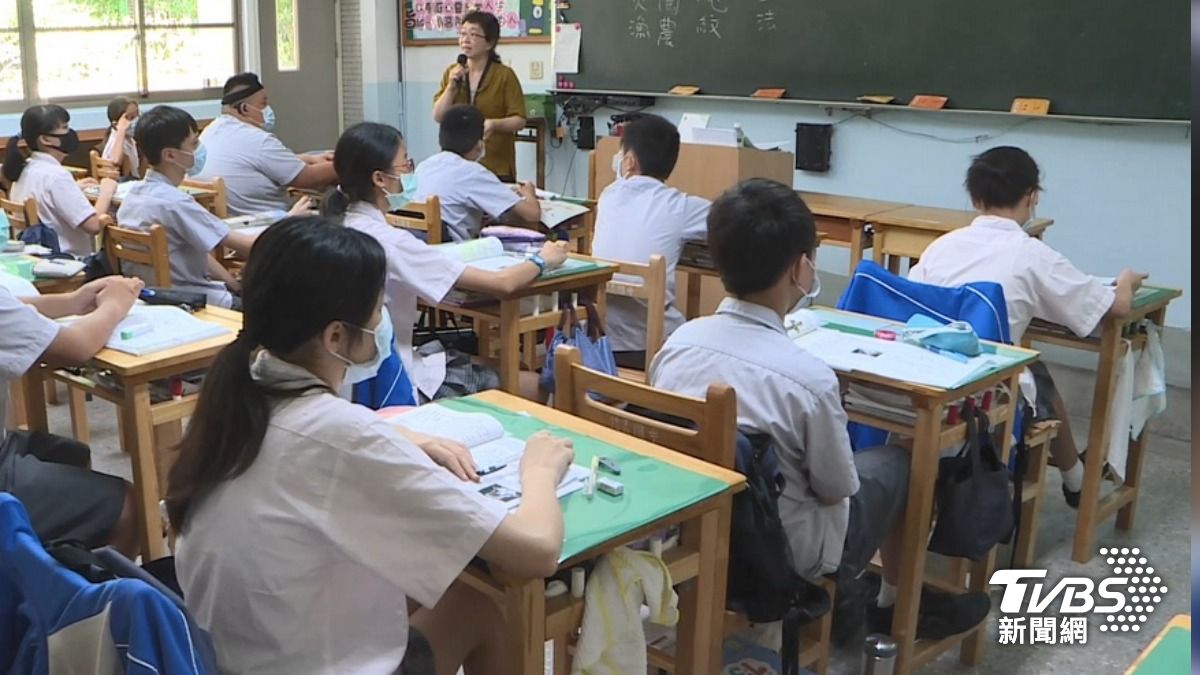 Taiwan faces urgent teacher shortage in schools (TVBS News) Taiwan faces urgent teacher shortage in schools