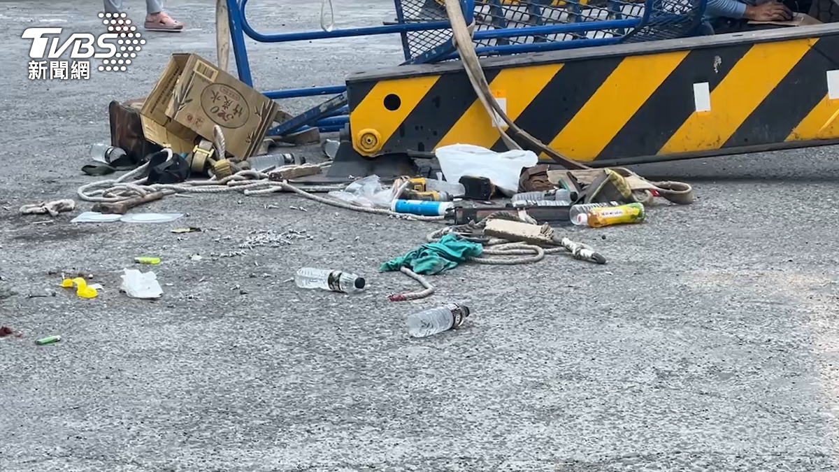 現場相當凌亂。（圖／TVBS）