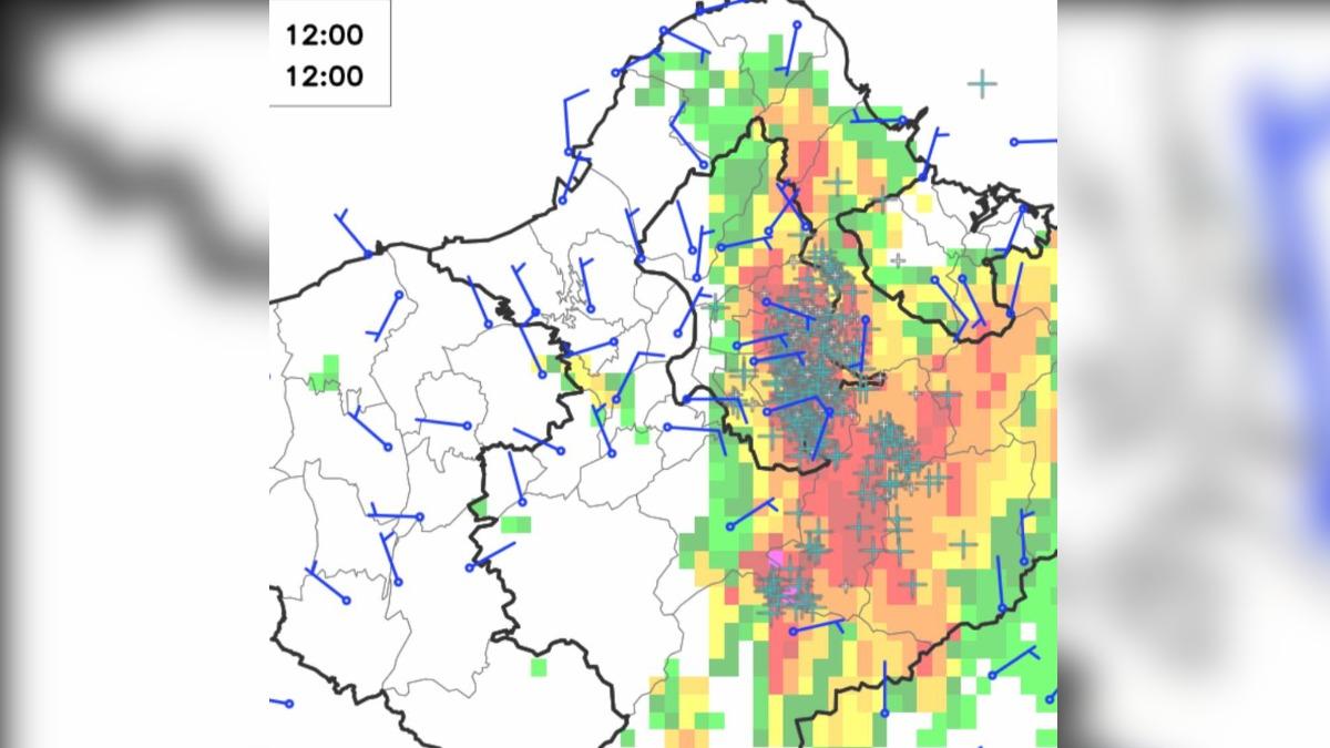 臉書粉專「台灣颱風論壇｜天氣特急」表示，台北盆地西側可能會是下一個對流引爆點。（圖/翻攝臉書粉專 台灣颱風論壇｜天氣特急）