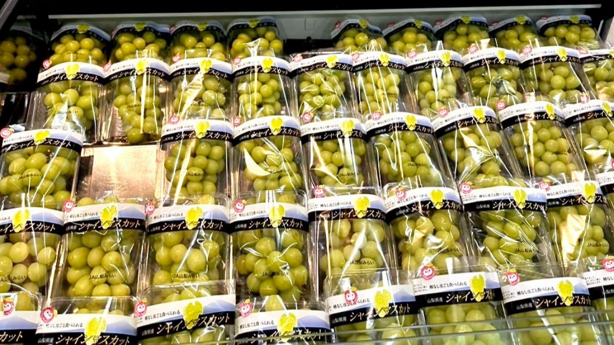 超商、大賣場開賣麝香葡萄。（圖／業者提供）