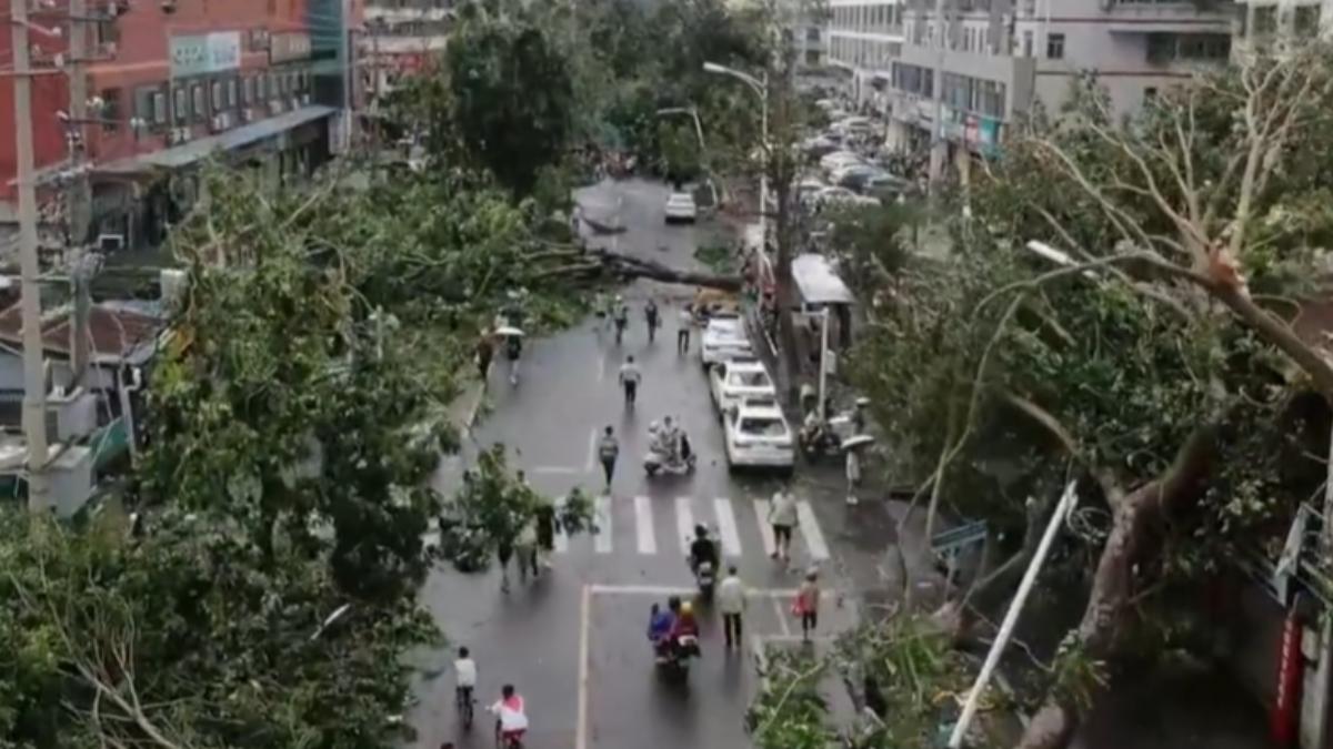 摩羯颱風重創中國，海南災情嚴重。（圖／翻攝自人民日報微博）