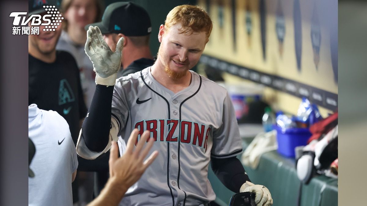 響尾蛇外野手史密斯單場3轟，一人就幫球隊打下8分打點。（圖／達志影像美聯社）