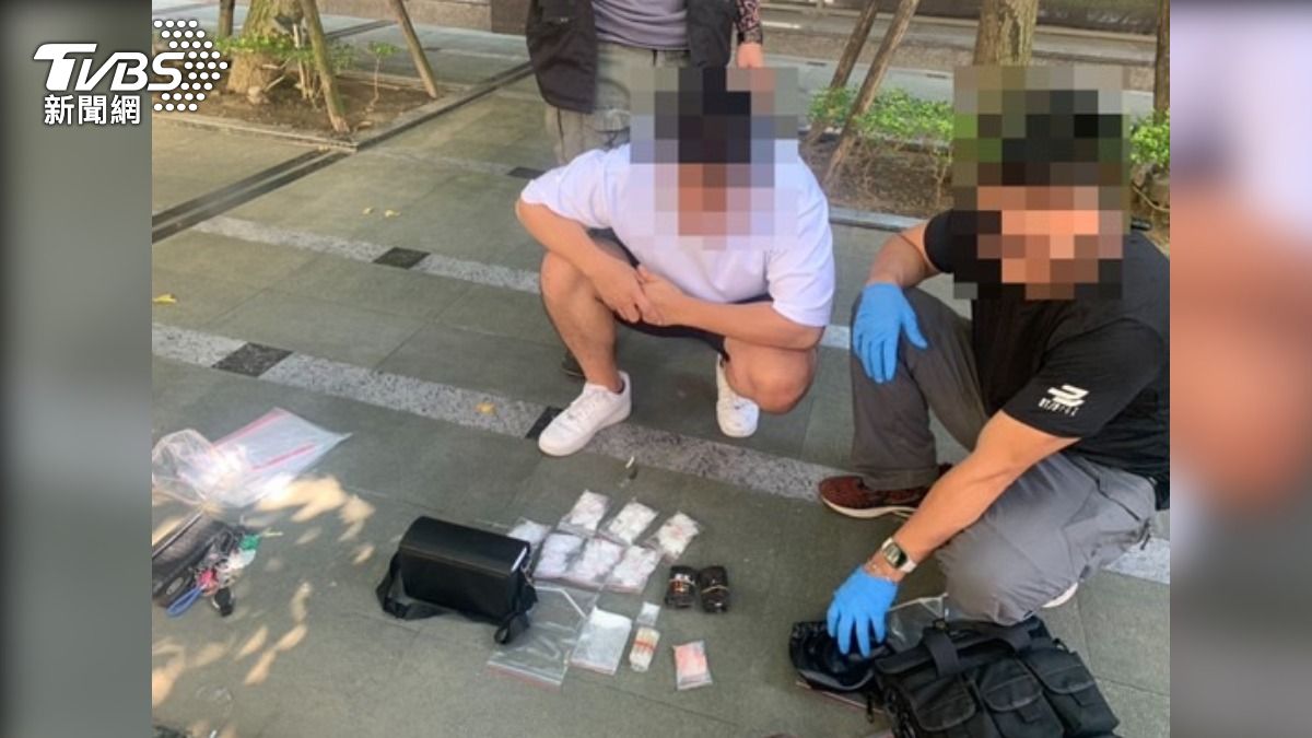該販毒集團利用大學生作為人頭，在臺北市士林區某大學旁分租套房作為毒品倉庫。（圖／TVBS）