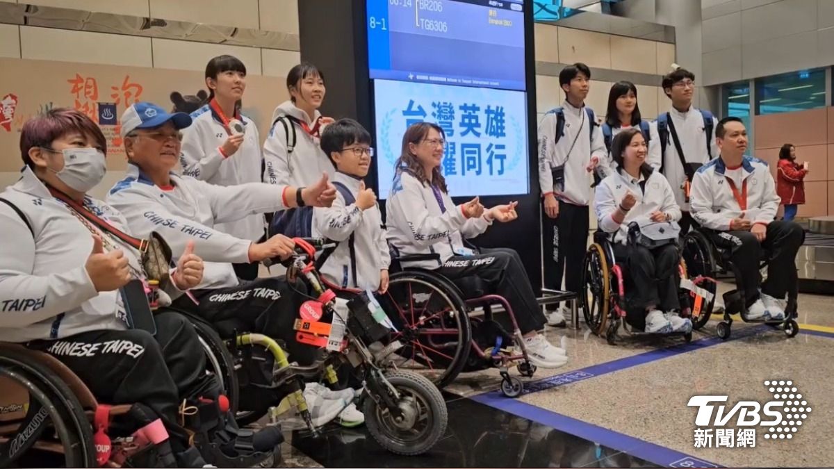 Taiwan’s Paralympic team receives warm welcome home