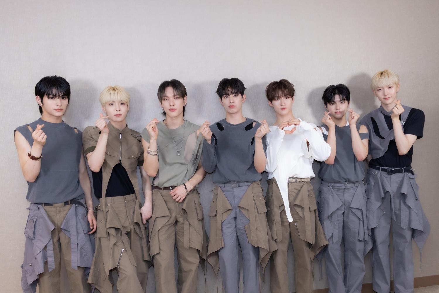 左起為Masami、Minje、Xayden、Kunho、Youmin、ON:N、Hyunbin。（圖／COME ON JKSSP提供）