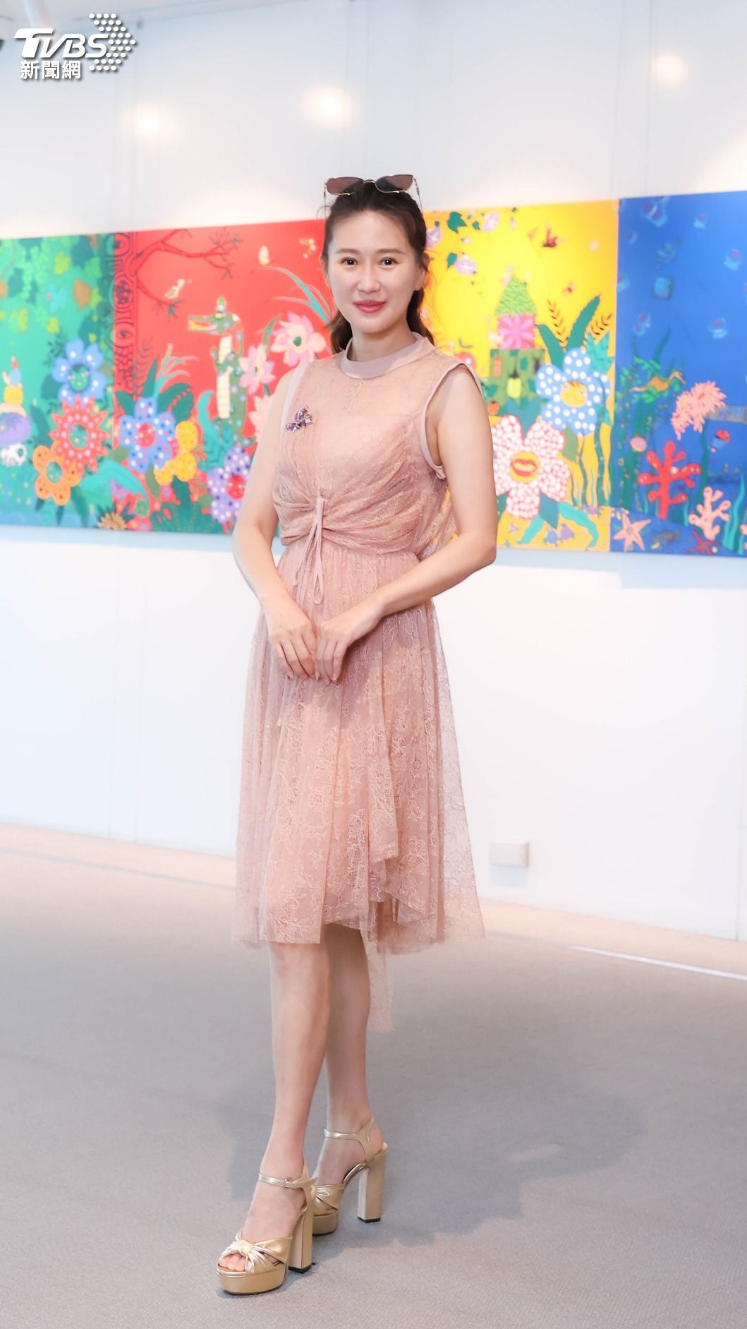 米凱莉推出「愛從心出發 米凱莉愛的個展」。（圖／張哲鳴攝）