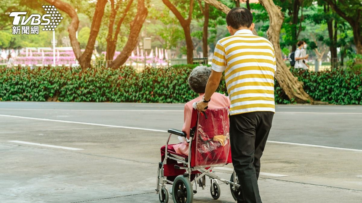 中醫用一招辨別失智症和記憶力衰退。（示意圖／shutterstock達志影像） 