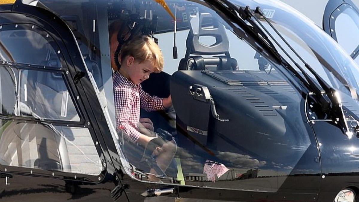 11歲就學開飛機！喬治王子首飛成功　威廉、凱特全程見證