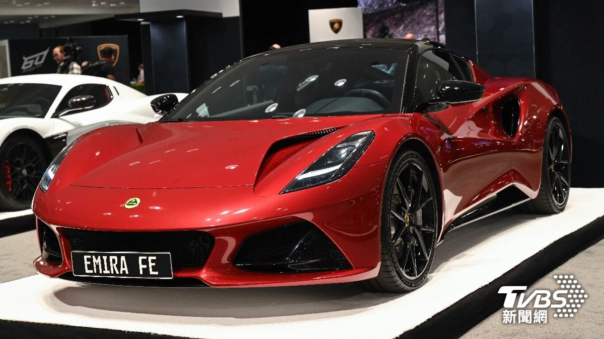 新車可能是Emira的後續電動車款，圖為Lotus Emira。(圖／達志影像美聯社)
