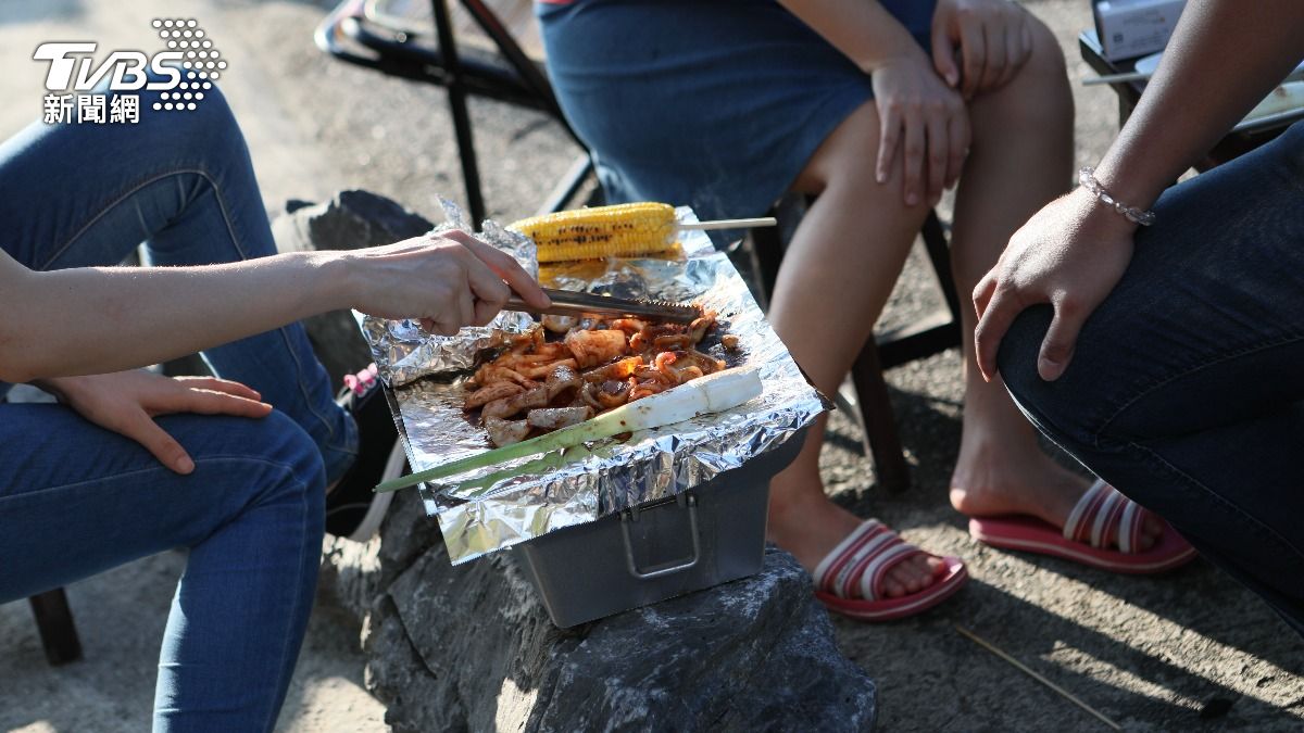 50人烤肉預算2萬？他求高CP值食材　麥當勞親回「超神菜單」