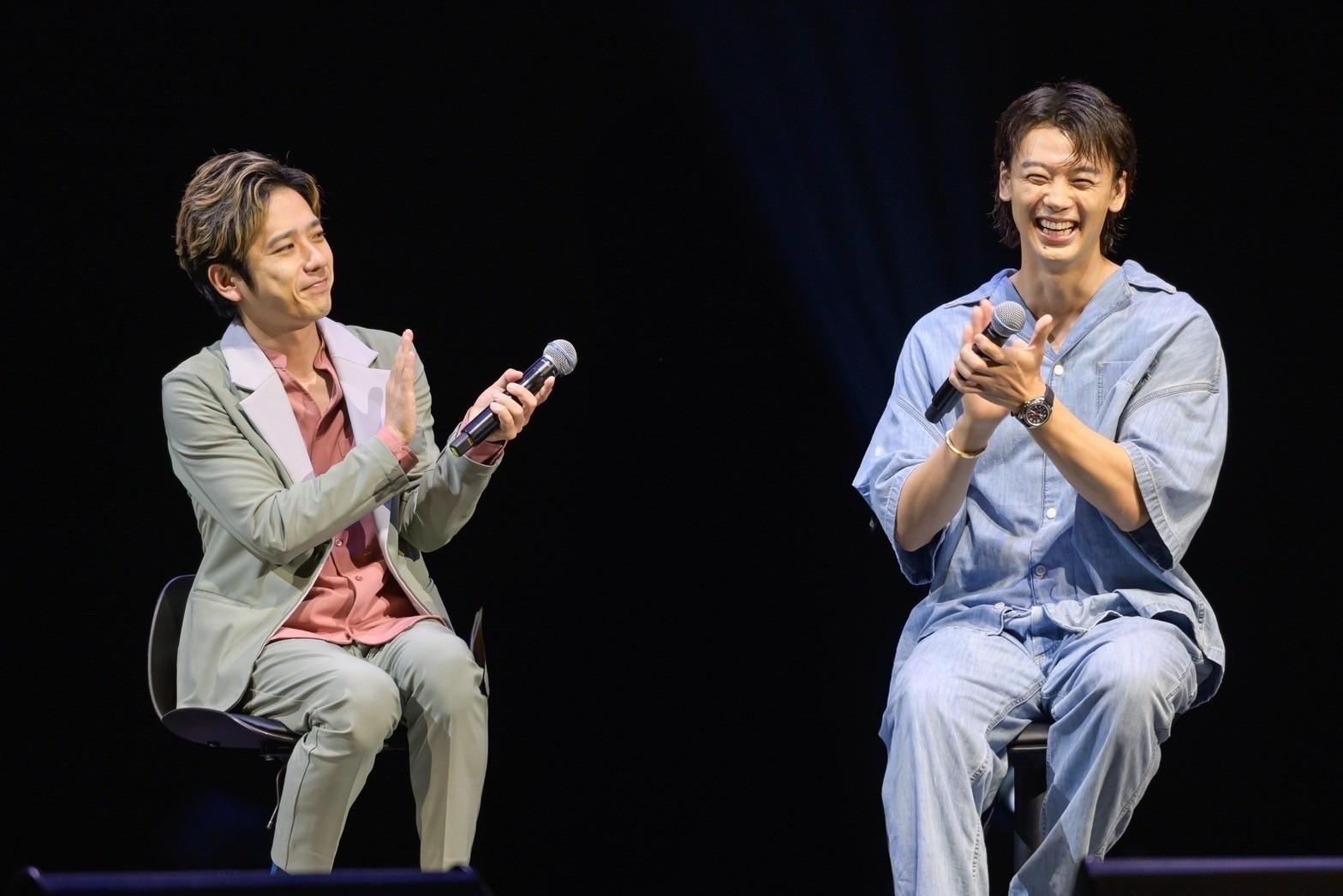 二宮和也（左）、竹內涼真相隔6年再度共演《黑色止血鉗2》。