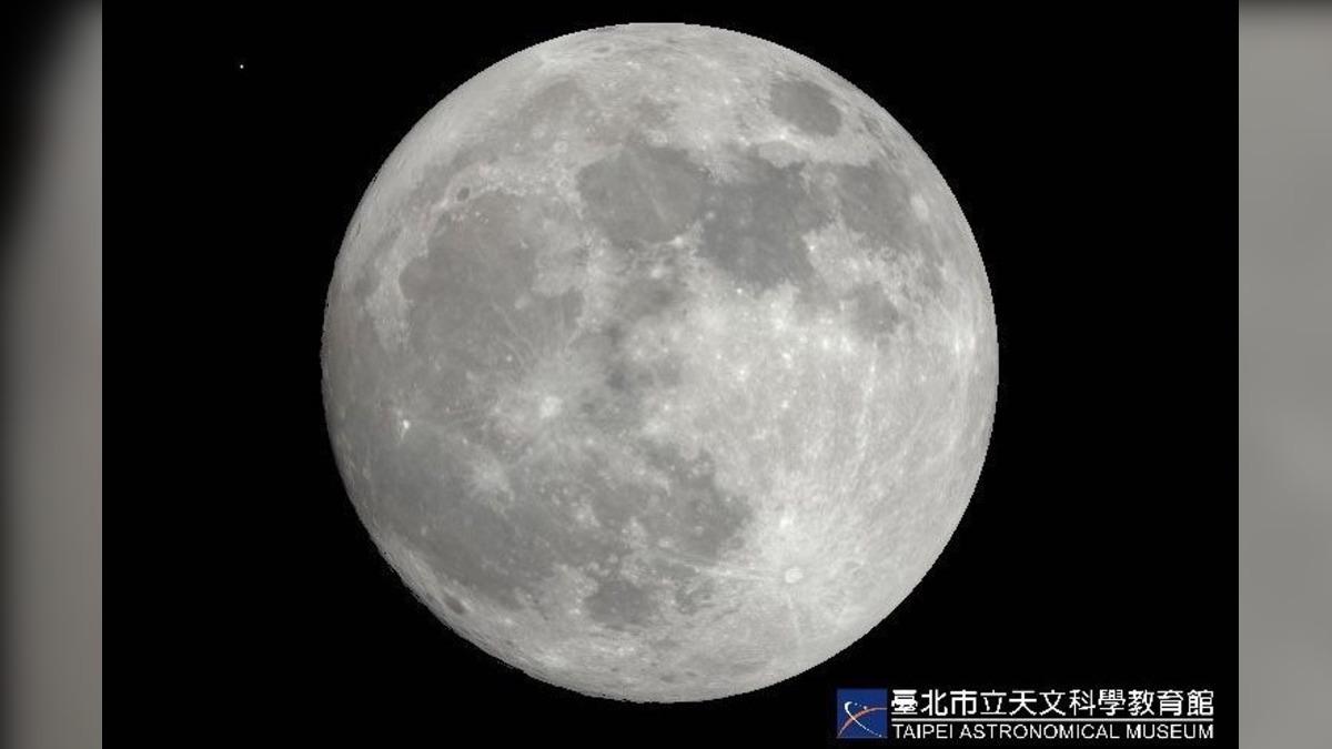 中秋必看超級月亮！今年還有本世紀唯一「土星合月」