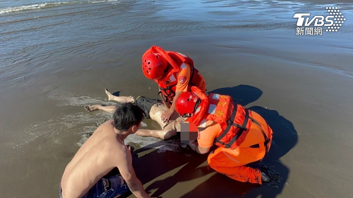 新竹移工揪團出遊！2男海邊溺水　消防救起1死1命危