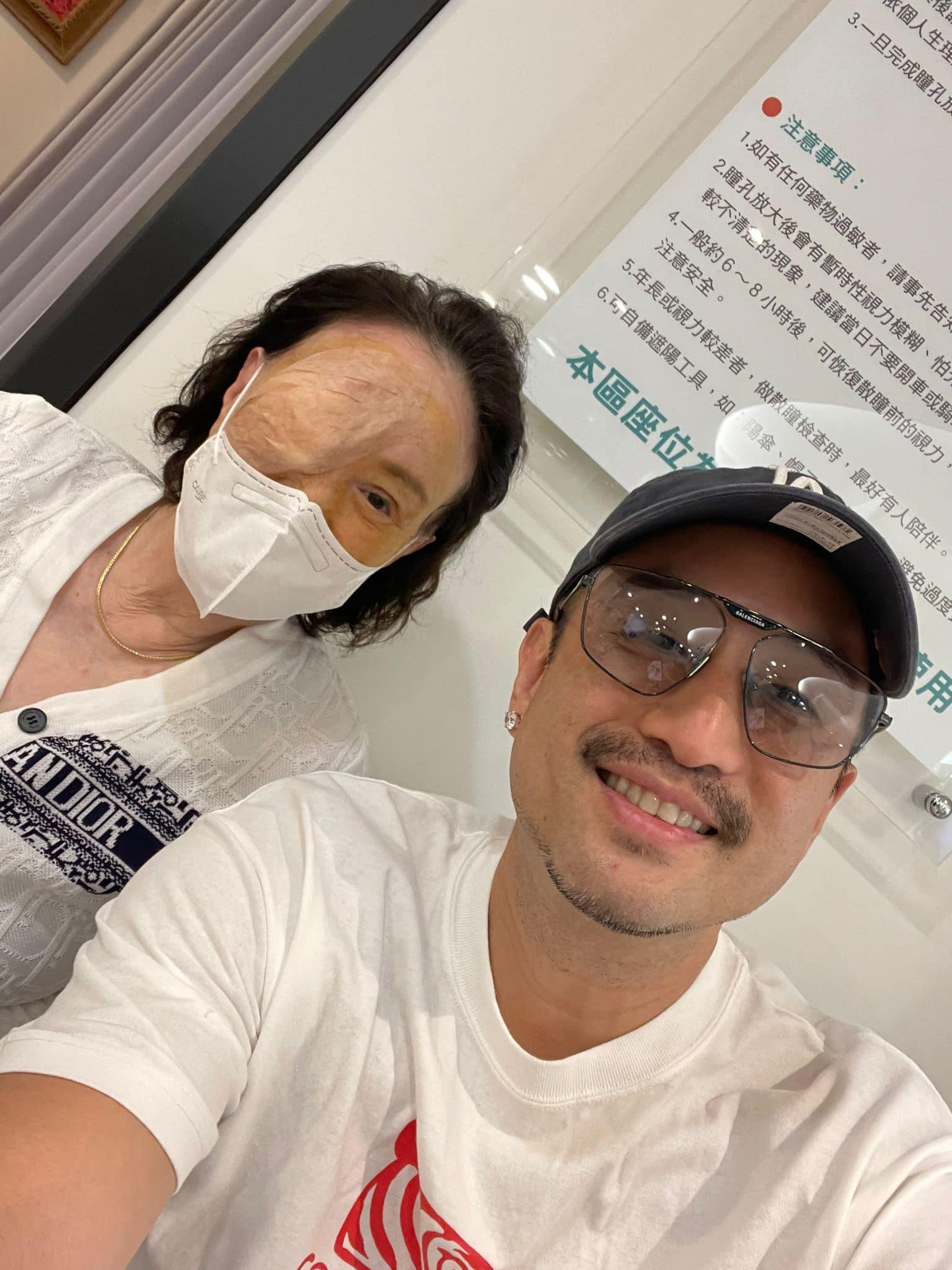 母親韓湘琴手術，兒子唐志中一路陪伴在旁。（圖／翻攝自韓湘琴臉書）