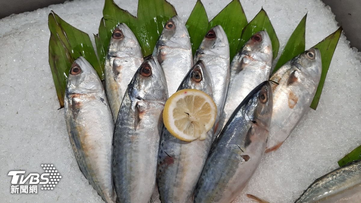 醫師曝吃魚類有助於降低大腸癌風險。（示意圖／shutterstock達志影像）