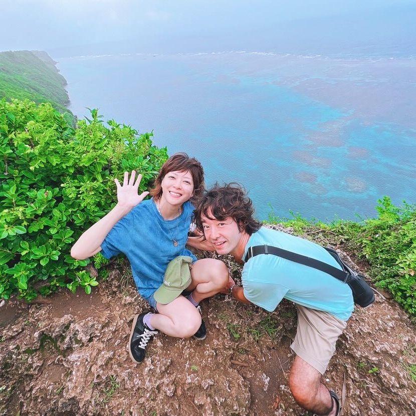 上野樹里跟先生疑似站在「三角點」拍照。（圖／翻攝自上野樹里IG）