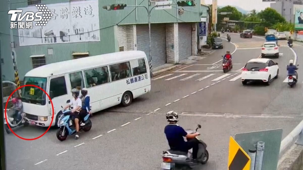 台中市太平區今（27）日清晨發生一起死亡車禍。（圖／TVBS）