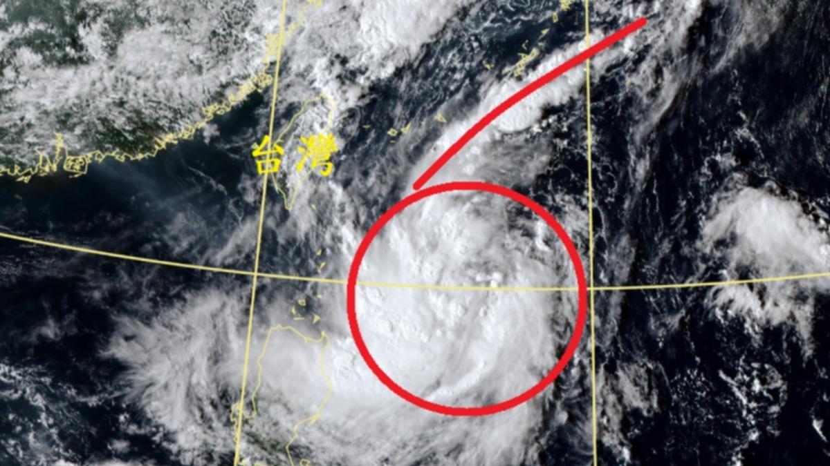 山陀兒的主環流區與北方對流雲雨帶呈現「6字形」。（圖／翻攝自鄭明典臉書）