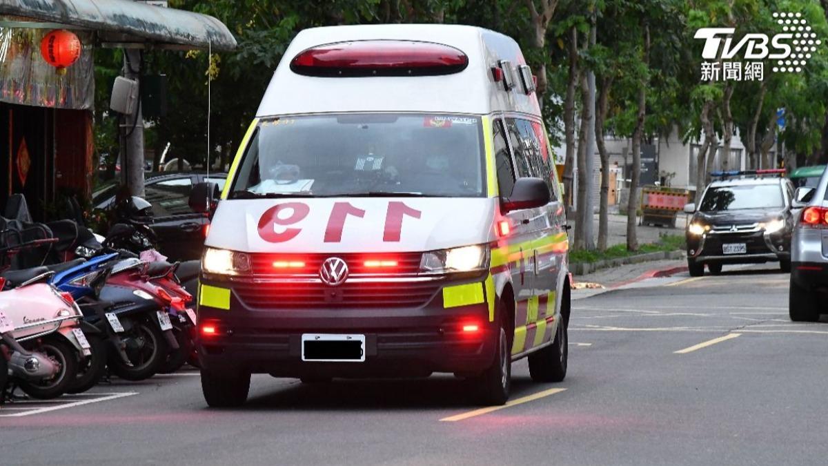 台東大學系上烤肉趴爆3人上吐下瀉。（示意圖，非當事救護車輛／TVBS資料畫面）