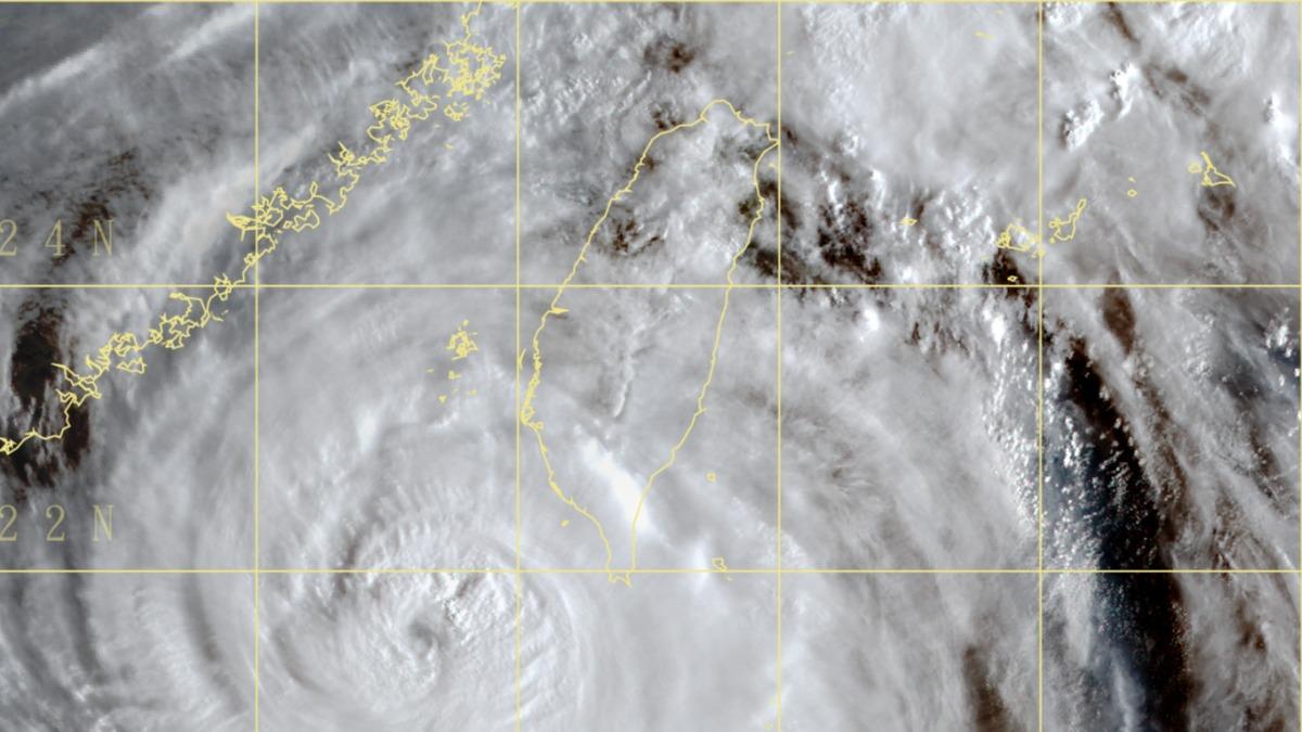 山陀兒牛步使得影響台灣的時間不斷延後。（圖／中央氣象署）