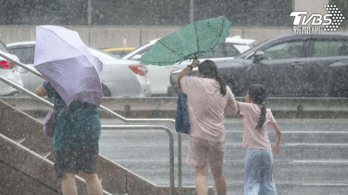 山陀兒颱風今天午後登陸。（示意圖／張哲鳴攝）