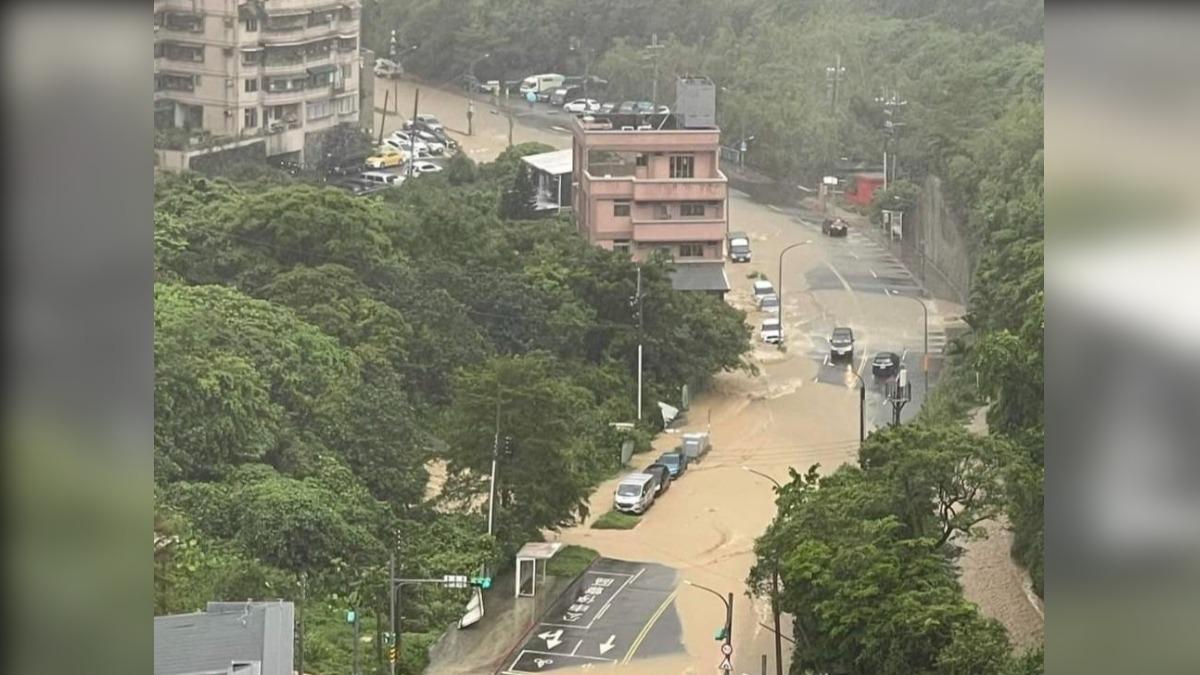 基隆、瑞芳今（３）日大雨不斷。（圖／翻攝自臉書社團「基隆大小事」）