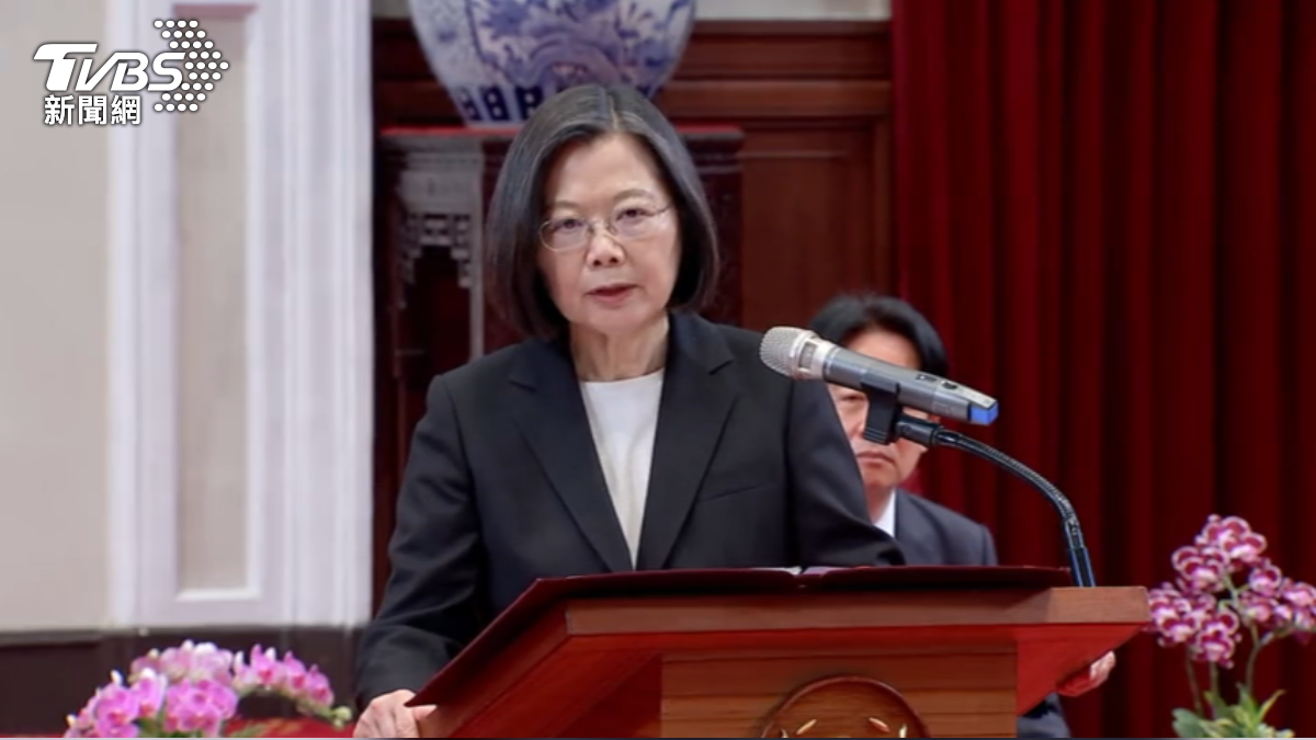 Tsai Ing-wen to attend Forum 2000 in Prague this weekend (TVBS News) Tsai Ing-wen to attend Forum 2000 in Prague this weekend