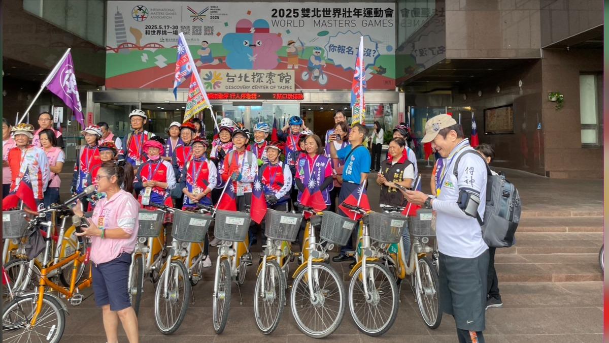 不老騎士人老心不老，挑戰日本單車鐵馬行。（圖／傳神居家照顧協會）