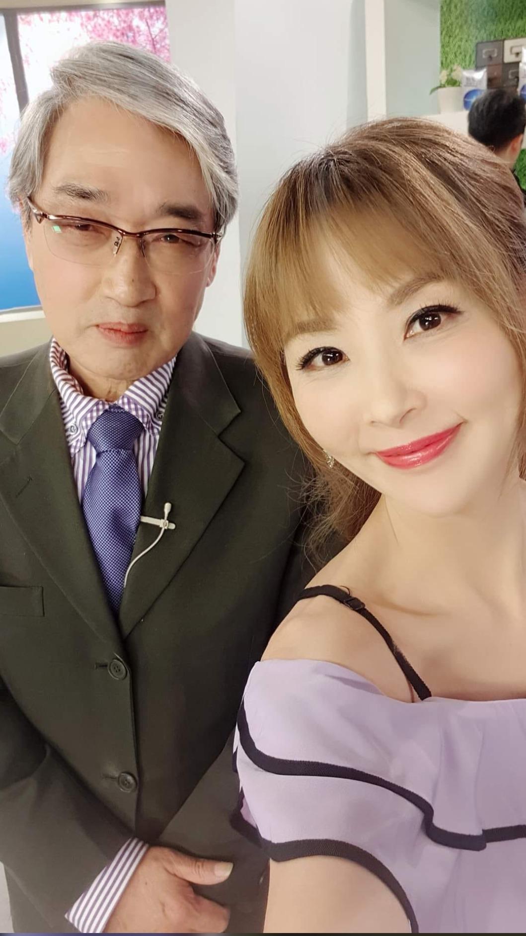 許聖梅和張友驊交情匪淺。（圖／翻攝自許聖梅臉書）