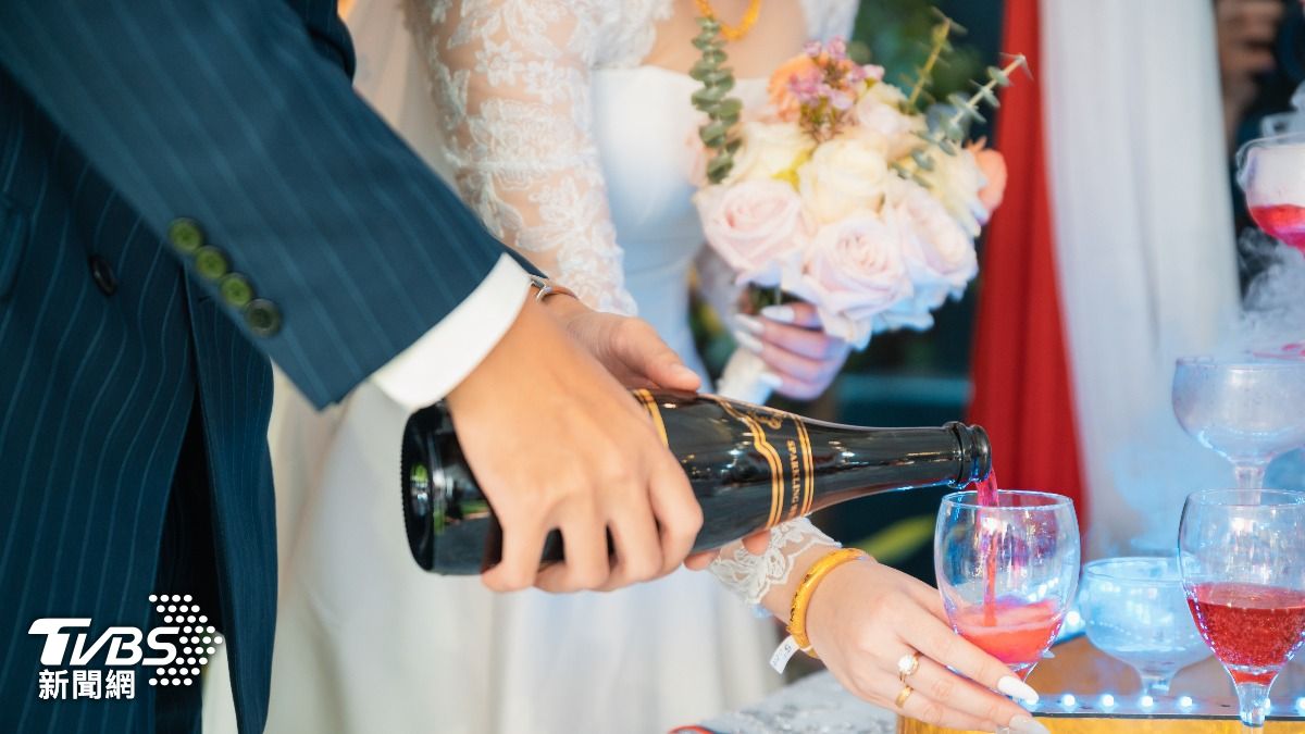 新北一名男子與一名緬甸籍女子在當地結婚。（示意圖，非當事人／shutterstock 達志影像）