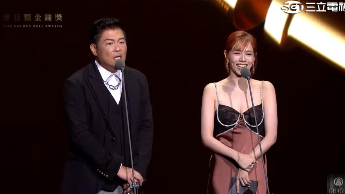 曾國城和夏于喬在台上逗嘴，場面相當歡樂。（圖／翻攝自《金鐘獎 Golden Bell Awards》YT頻道）