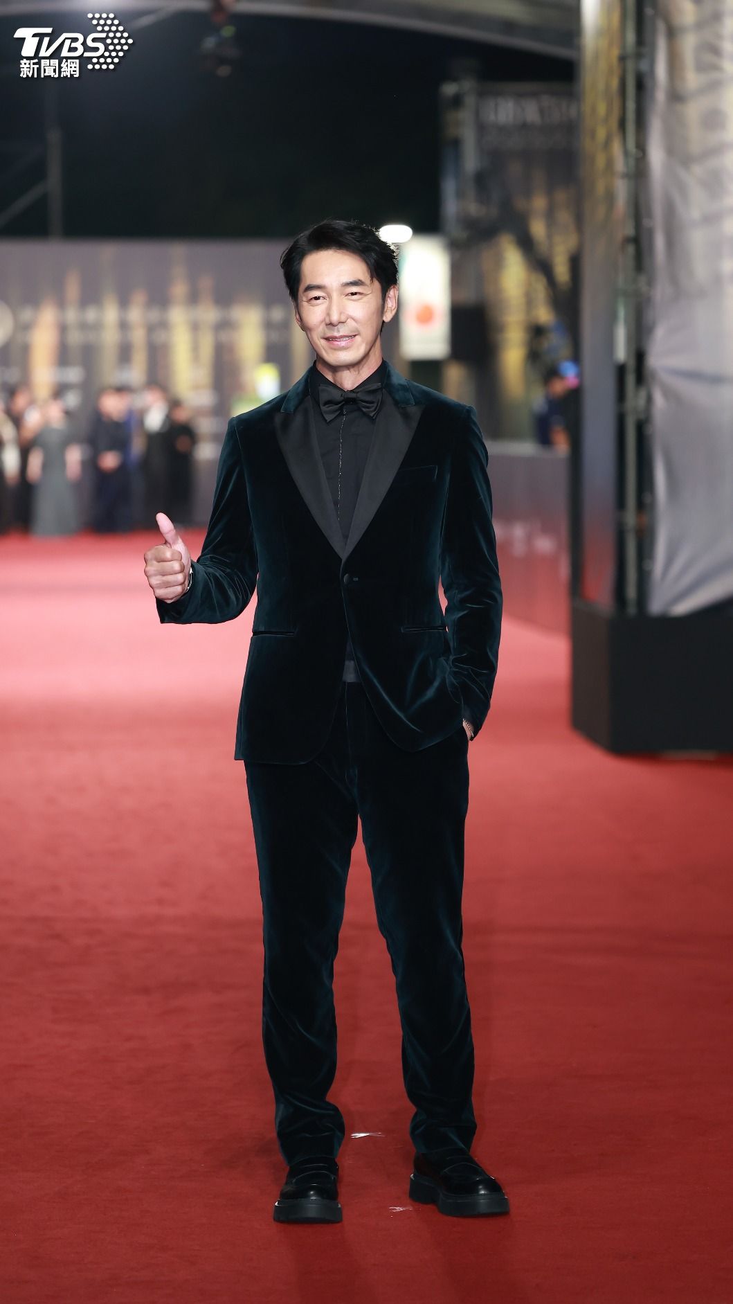 李李仁最後紅毯服裝選擇老婆陶晶瑩最愛的綠色。（圖／TVBS娛樂組攝）