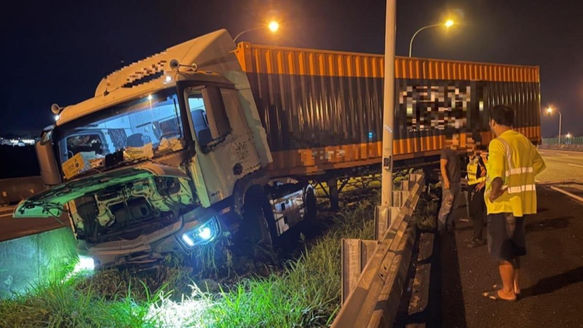 國道大型車事故頻傳。（圖／高公局提供）