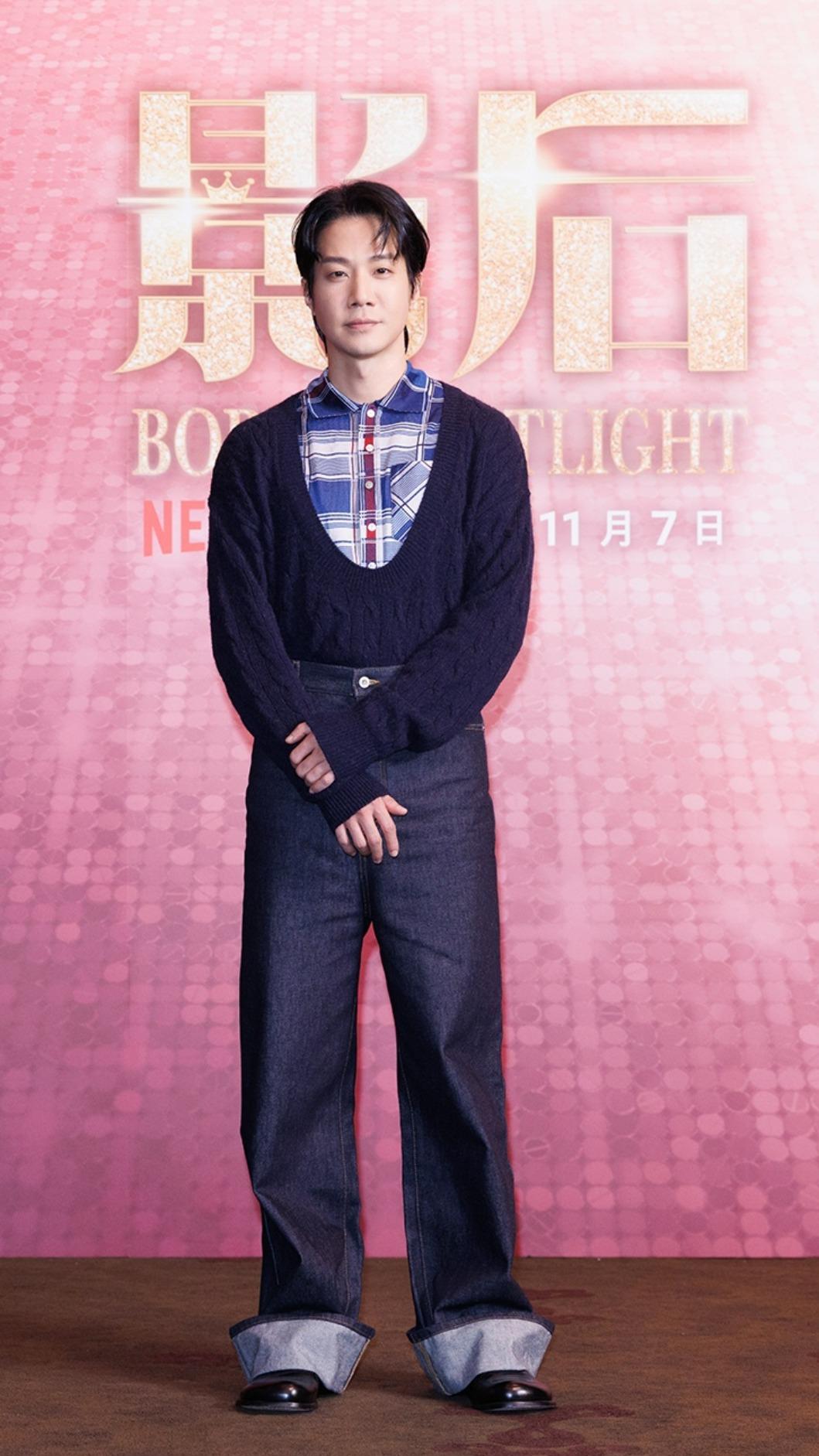 薛仕凌飾演高不成低不就的導演。（圖／Netflix提供）