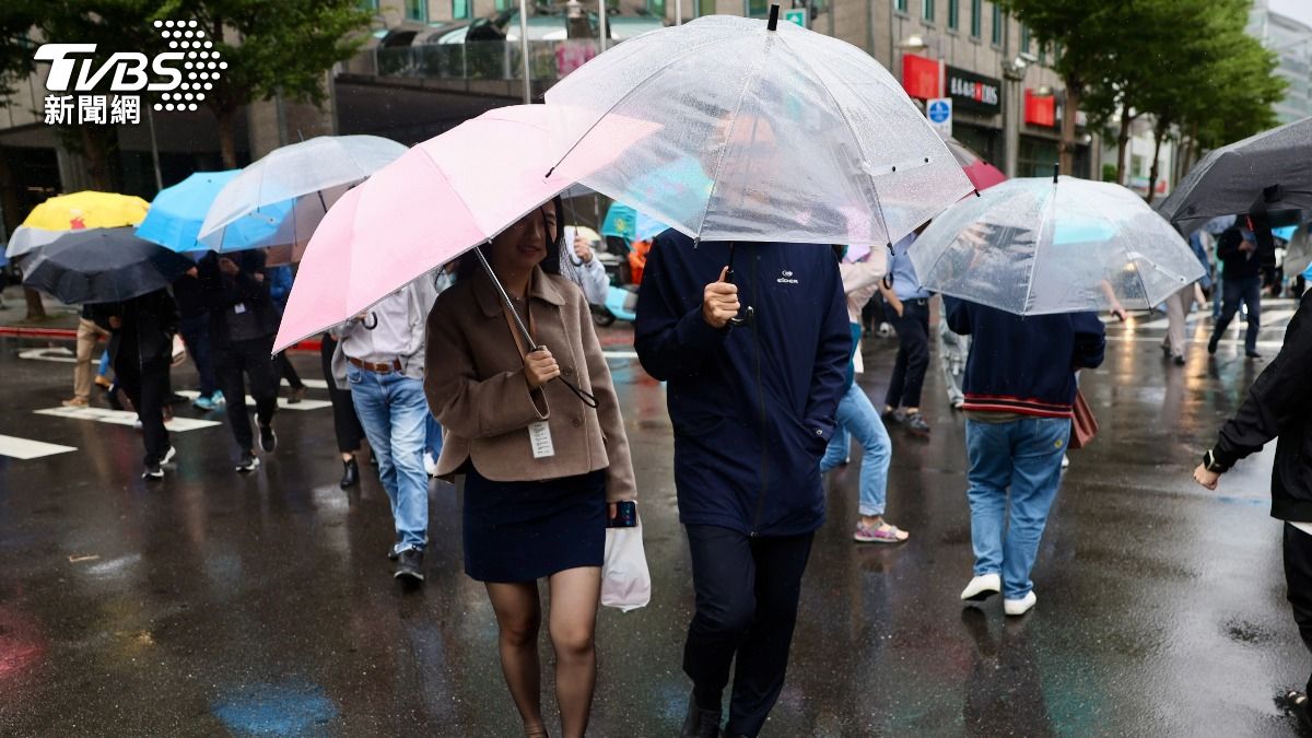 氣象署指出，今天到明天清晨將是降雨高峰期。（圖／中央社）