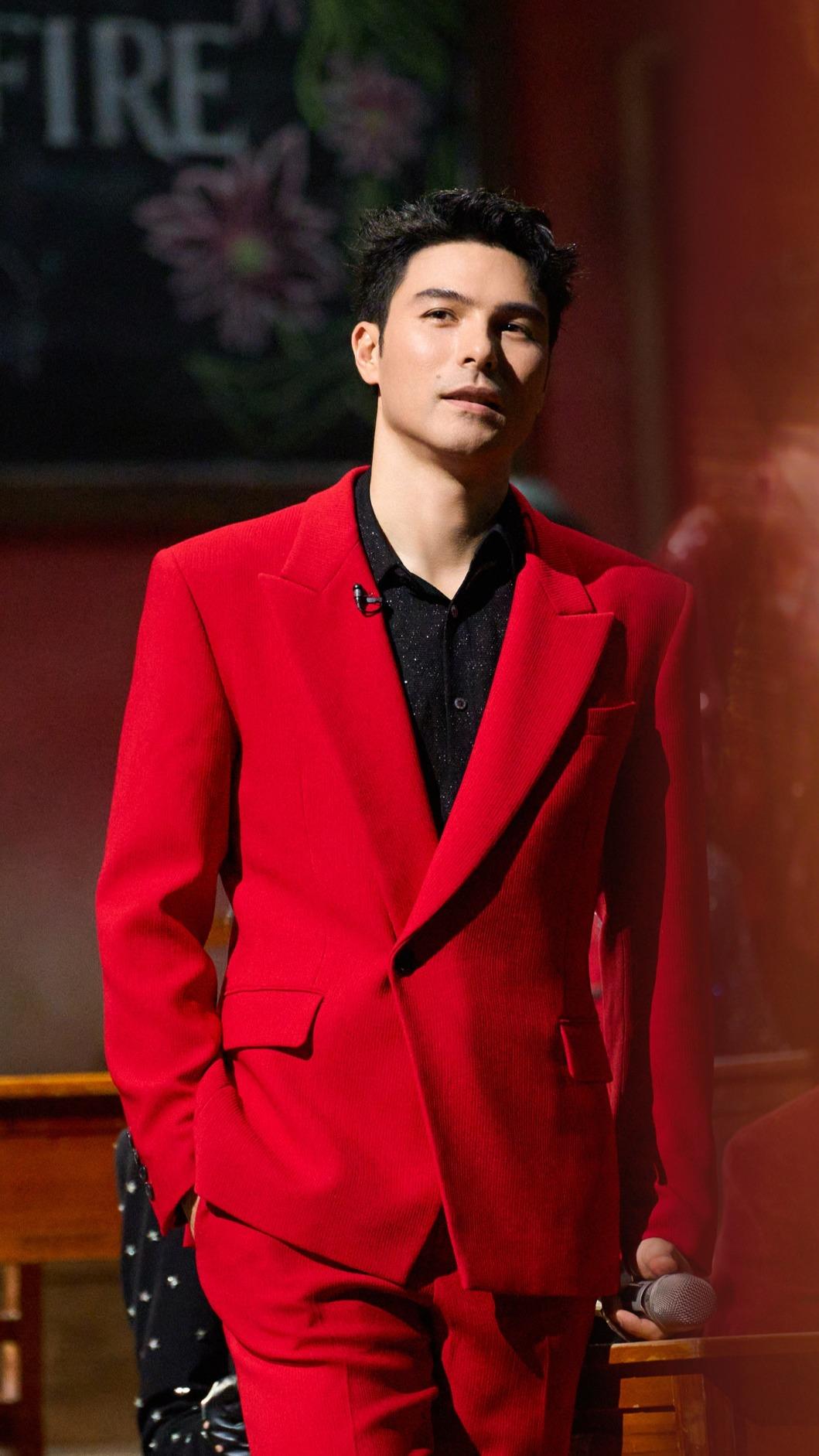 鳳小岳在節目中展現才藝。（圖／芒果TV《披荊斬棘》提供）