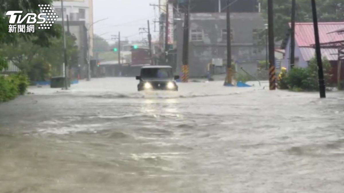 過往颱風來襲時，高雄市不少地方都會淹水。（示意圖，與本文無關／TVBS）