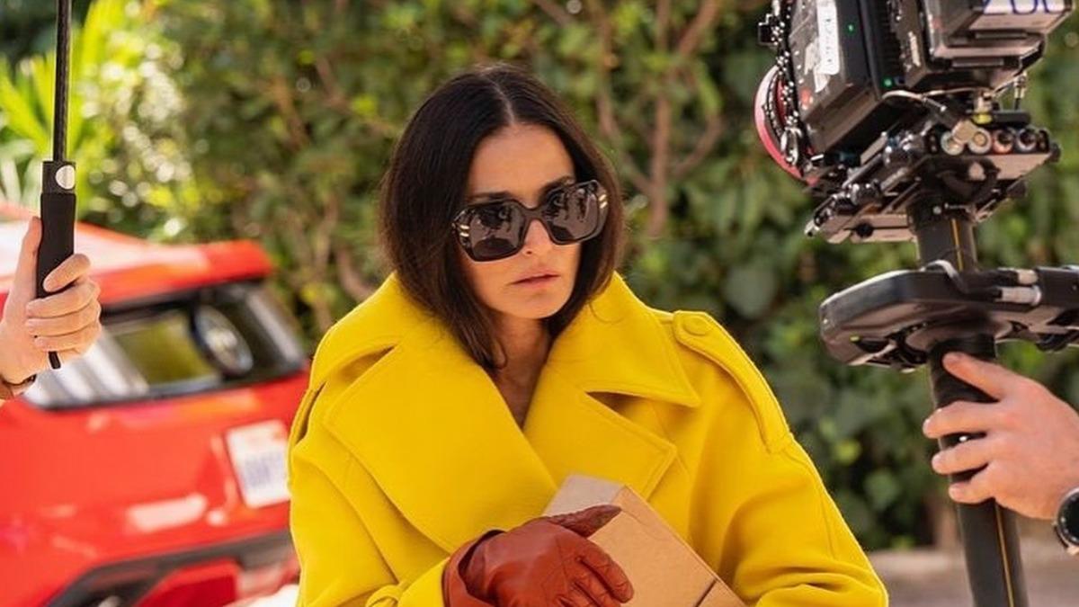 黛咪摩爾飾演過氣女明星伊莉莎白。（圖／CATCHPLAY提供）