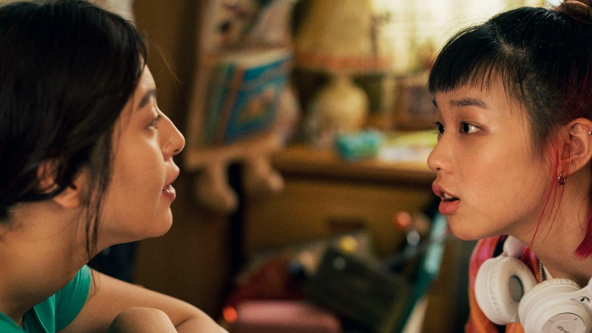 《莎莉》劉品言(左)和湯詠絮(右)片中的姑姪情誼令人動容。(圖/伯樂影業提供)