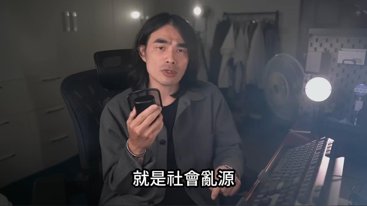 YouTuber異色檔案DK單槍匹馬突襲亞特蘭提斯帝國。（圖／翻攝自異色檔案YouTube）