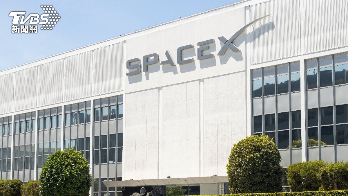 外媒報導SpaceX公司要求台廠供應鏈遷出海外，經濟部求證工廠非事實。（示意圖／shutterstock達志影像）