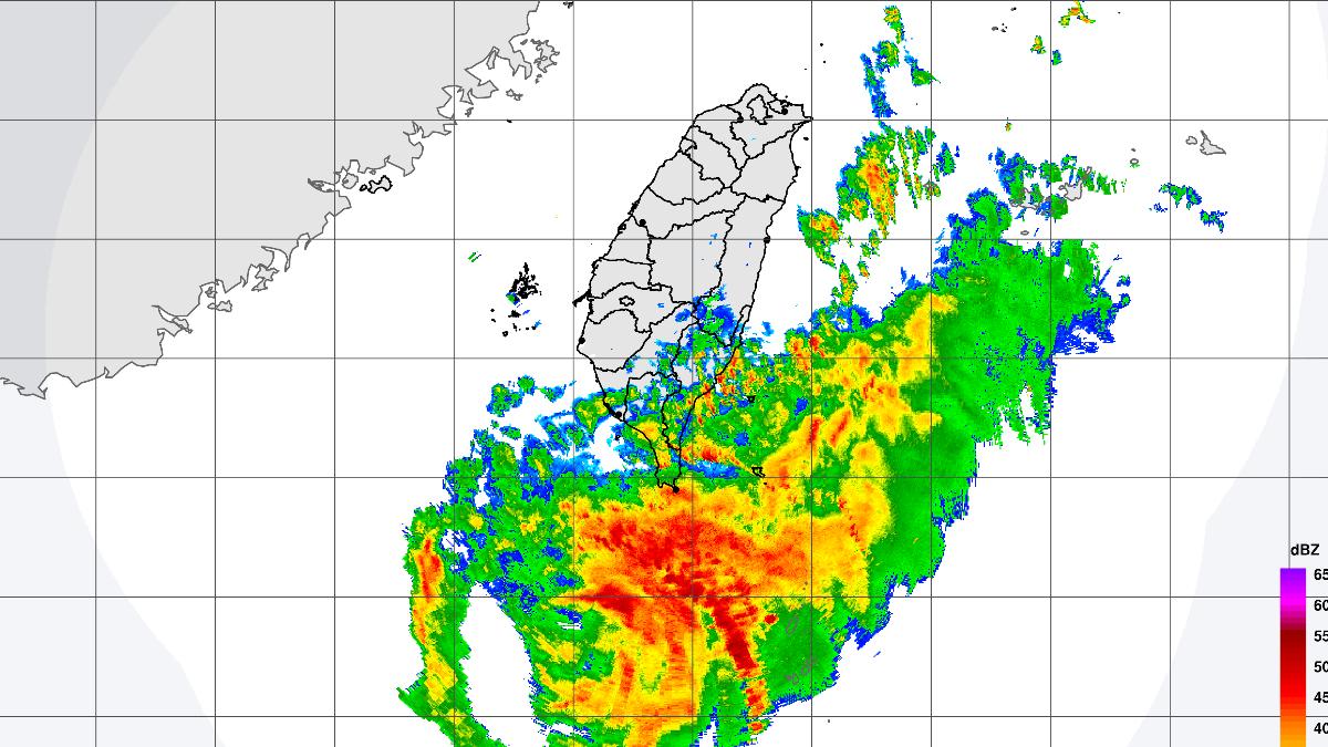 今(15)日受天兔颱風外圍環流影響，花、東地區及恆春半島有陣雨出現。(圖／氣象署）