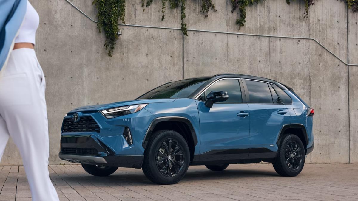 2025年式RAV4台灣價格與車系編成調整！（圖／Toyota）