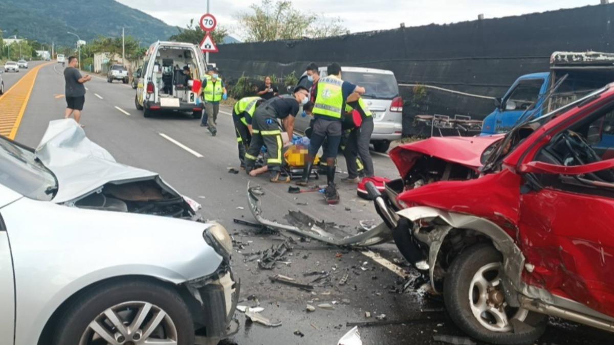 台東市青海路今下午發生車禍，吉普車男駕駛送醫不治。（圖／民眾提供）