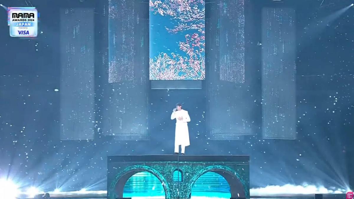 邊佑錫MAMA舞台。（圖／取自Mnet YT）